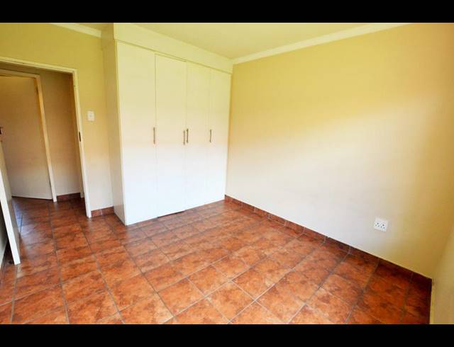 2 BEDROOM APARTMENT FOR SALE IN VAAL PARK EXT 1